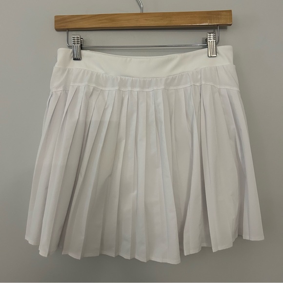 Spanx Get Moving Pleated White Skort - Picture 3 of 7